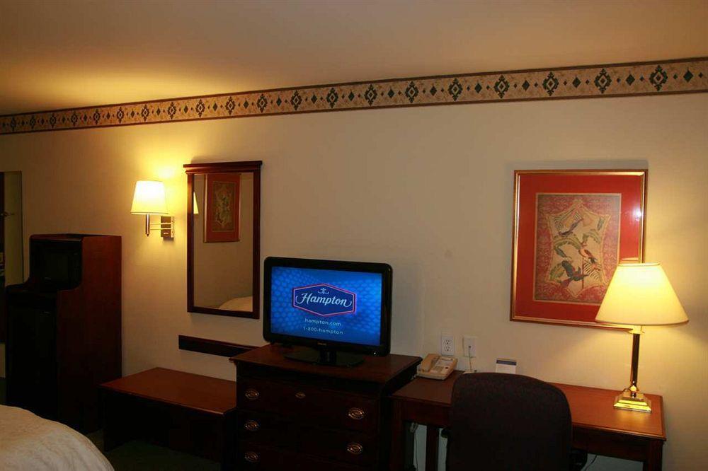 Hampton Inn Cornelia Ruang foto