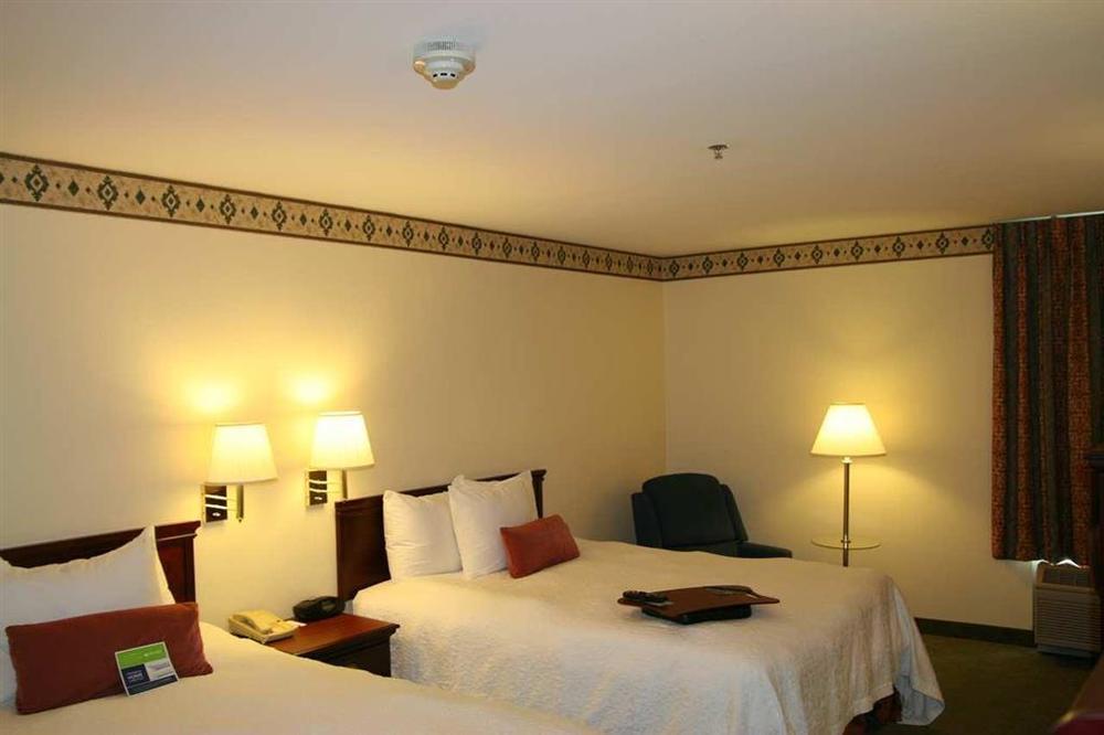 Hampton Inn Cornelia Ruang foto